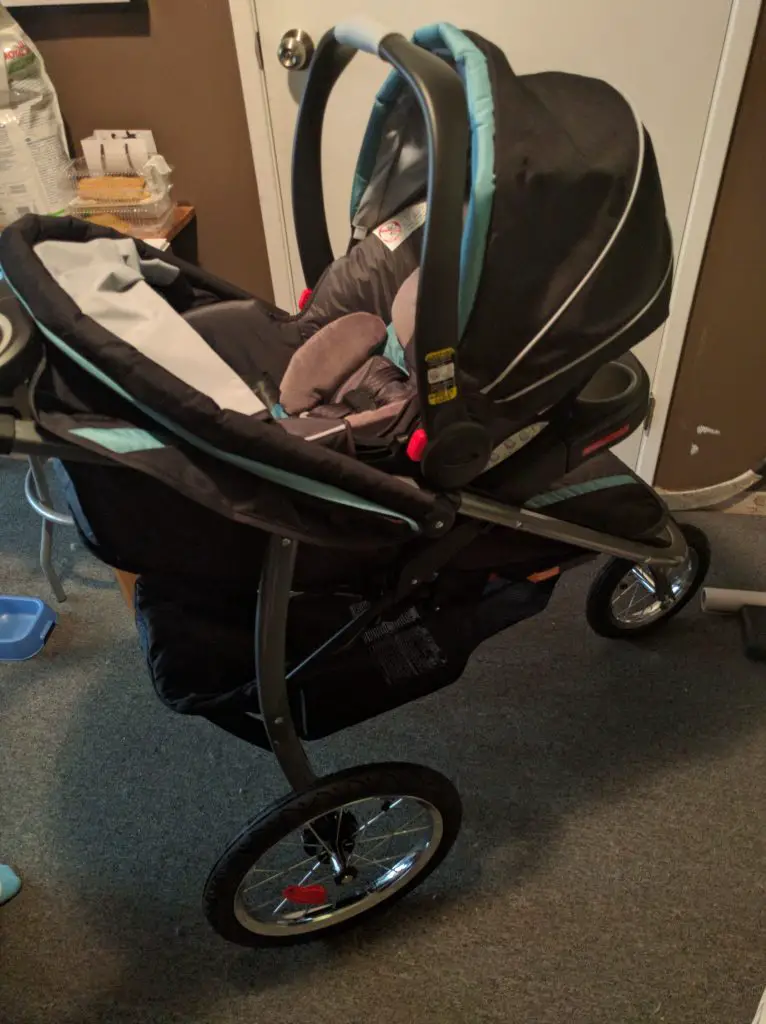 Graco Fast Action Jogger travel system