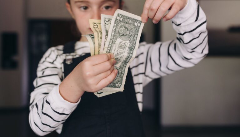 How to Raise a Financially Responsible Child